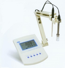上海康儀智能型電導(dǎo)率儀DDS-320